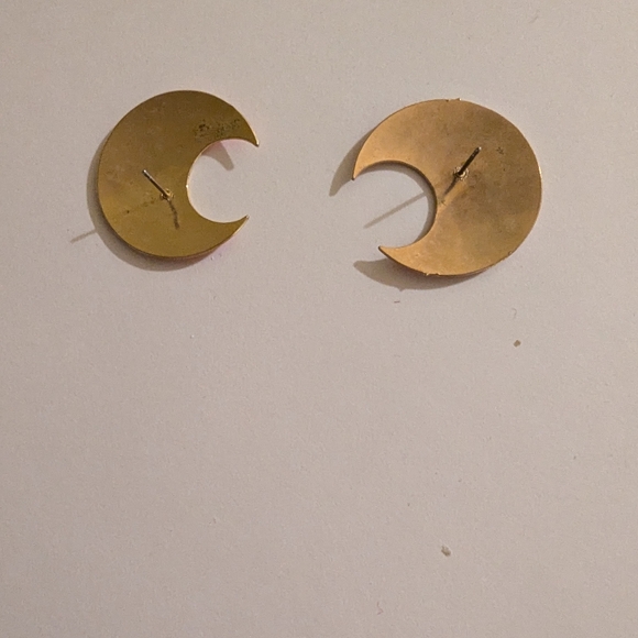 Vintage 1980s Coral and Gold Tone Enamel Earrings - Picture 2 of 2